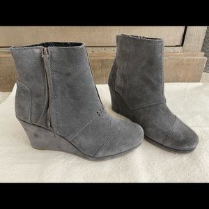 TOMS Gray Suede Wedge Booties size 7